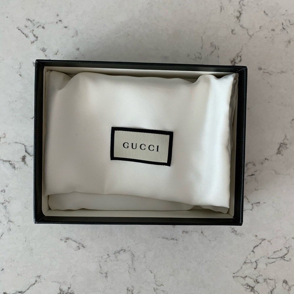 Signature Gucci Card holder (dark brown)